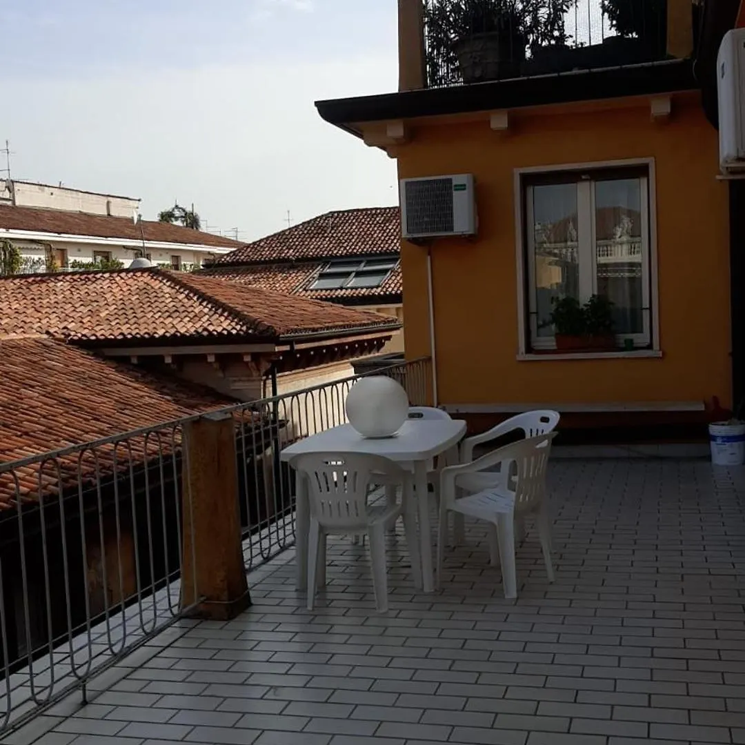 B&B Califano- 2 Leoni Verona Bed & Breakfast